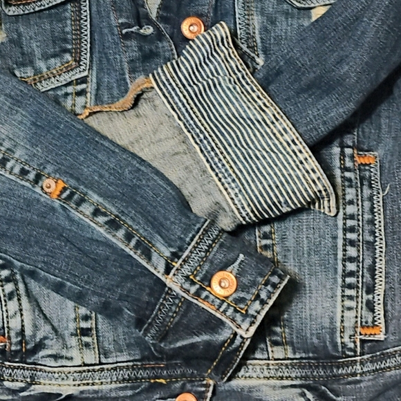 5/$50 EUC Women/Girls Authentic Aeropostale Distressed Jean Jacket Sz. S - Picture 4 of 8
